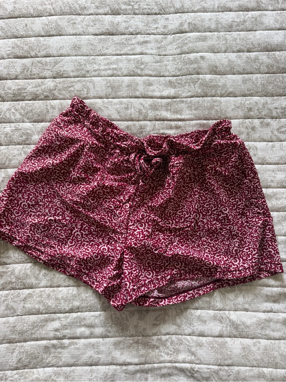 Athleta Maroon Swirl Elastic Waist Lounge Shorts Size Large